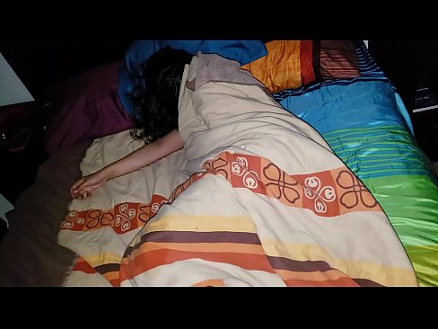 ❤️ Ögey oğul gənc ögey anası yatarkən onu təhqir edir. ❌ Evdə hazırlanan porno az.com-full-porner.ru